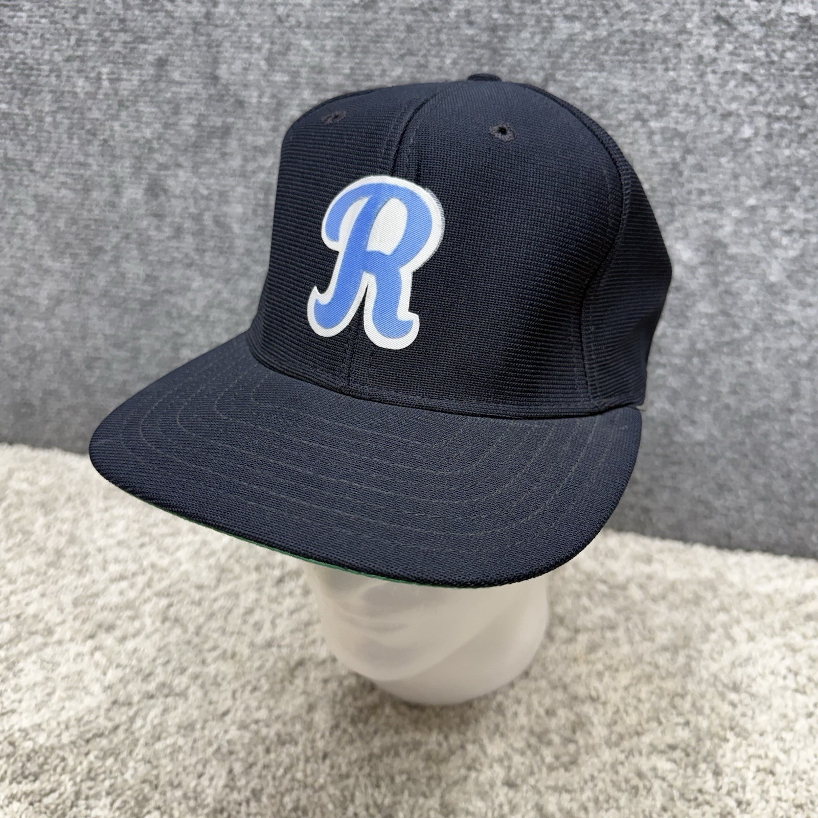 Vintage New Era Pro Model Snapback Hat Cap "R" Rainers? Usa Small-Medium